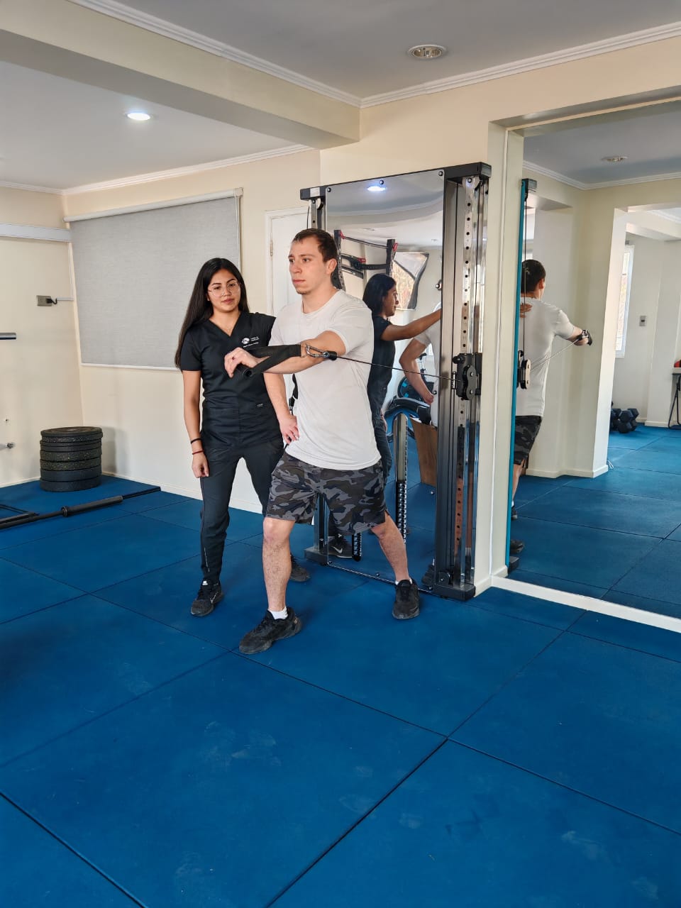Actividad de rehabilitación y entrenamiento en Across Move